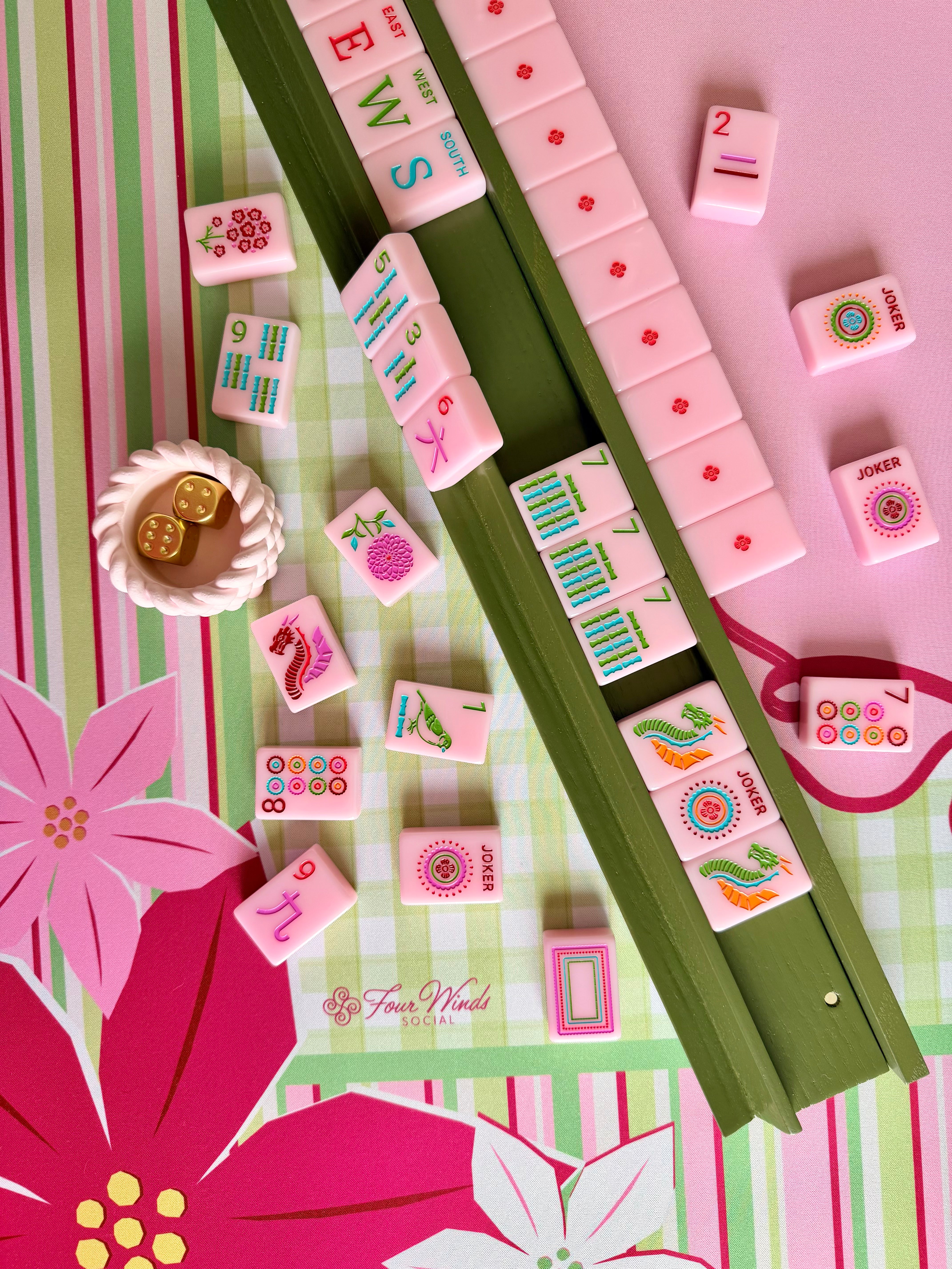 Preppy Poinsettia Mahjong Mat